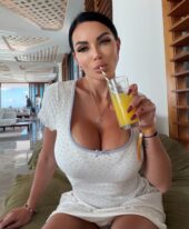 Gabriella +971561668599